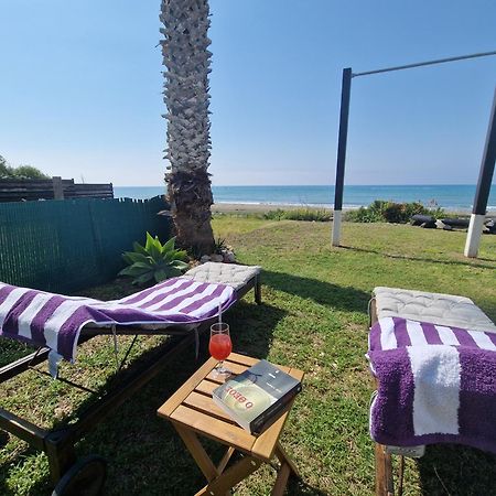 Ammos Beachfront Villa Paradise Lárnaka Kültér fotó