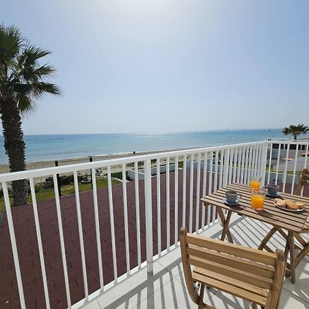 Ammos Beachfront Villa Paradise Lárnaka Kültér fotó